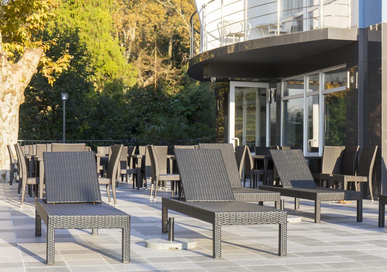 Sunrise Garden Hotel 3* Gagra Exterior foto