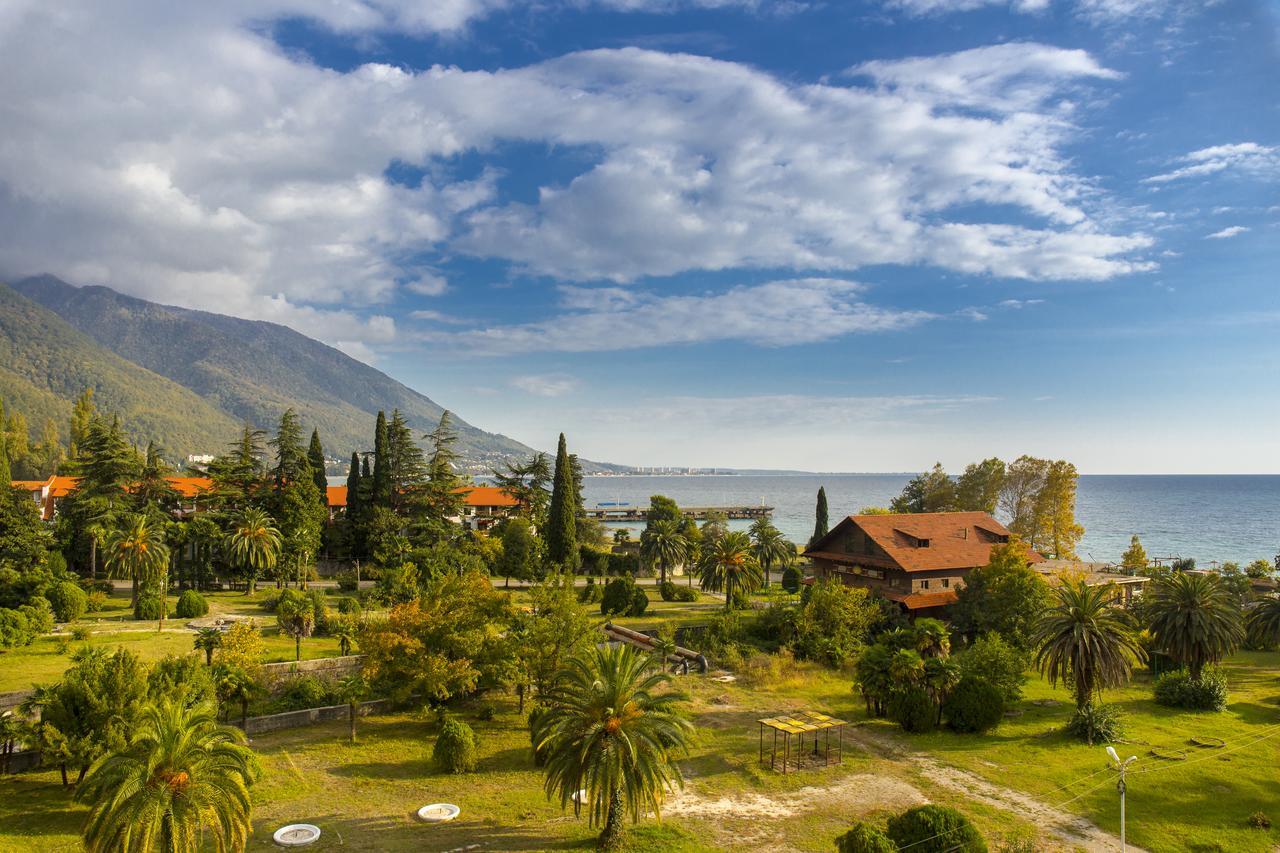 Sunrise Garden Hotel 3* Gagra Exterior foto