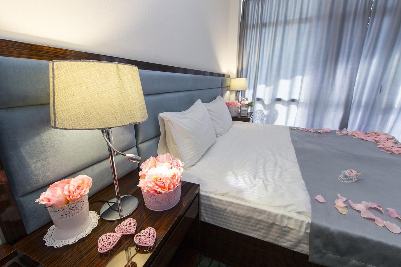 Sunrise Garden Hotel 3* Gagra Exterior foto