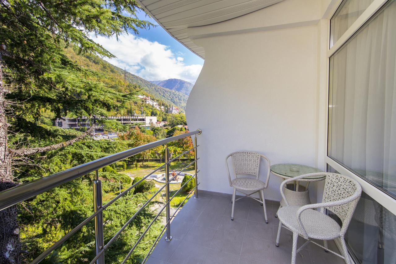 Sunrise Garden Hotel 3* Gagra Exterior foto