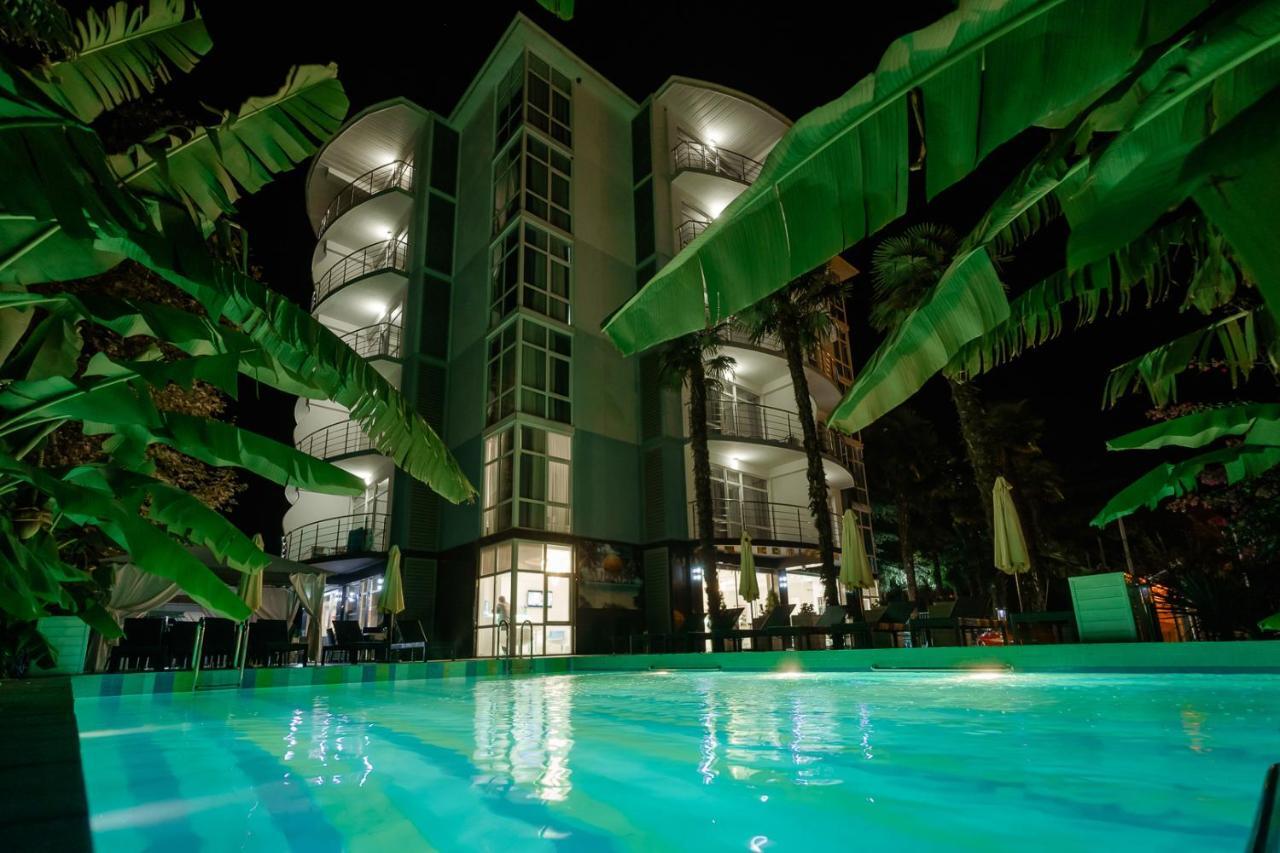 Sunrise Garden Hotel 3* Gagra Exterior foto